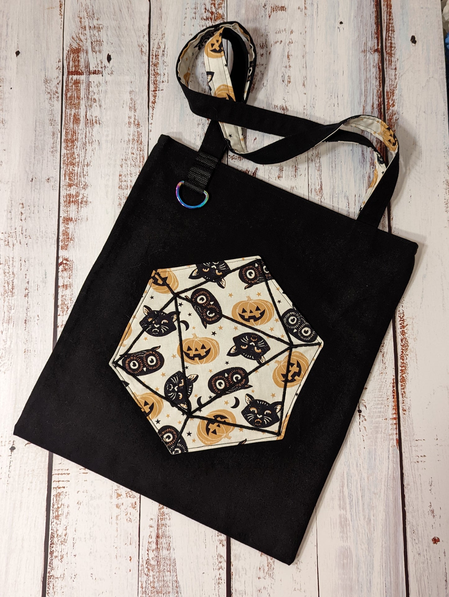 D20 Halloween Pocket Tote bag