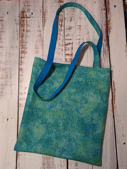 D20 Light Green Scale Pocket Tote Bag